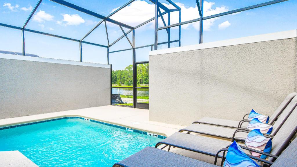 Storey Lake 5br Family Townhome W Pool Near Disney - photo 23