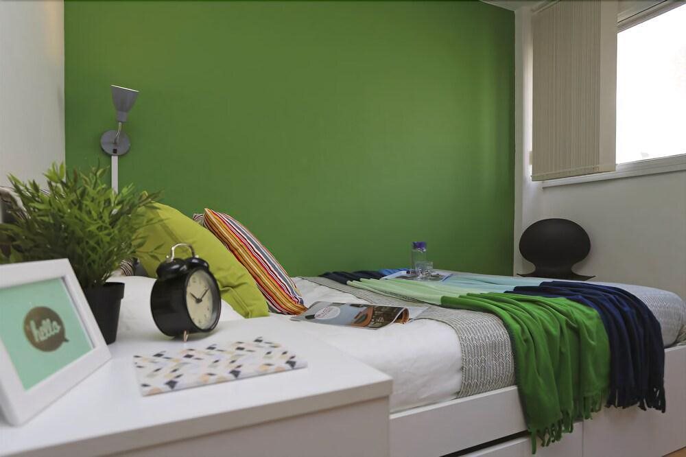 Portland — 4-Star Luxury Hotel in Kingston Upon Hull, United Kingdom
