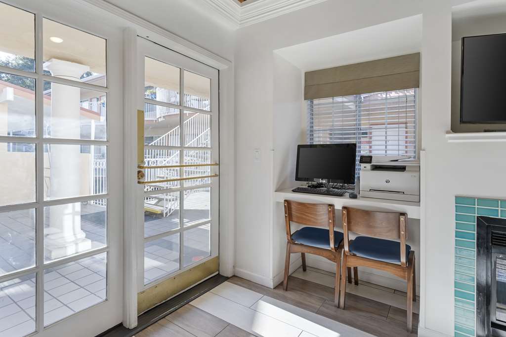 Best Western Plus Riviera - photo 8