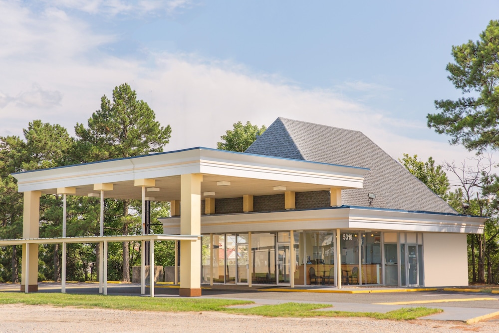 Travelodge Fredericksburg South - photo 18