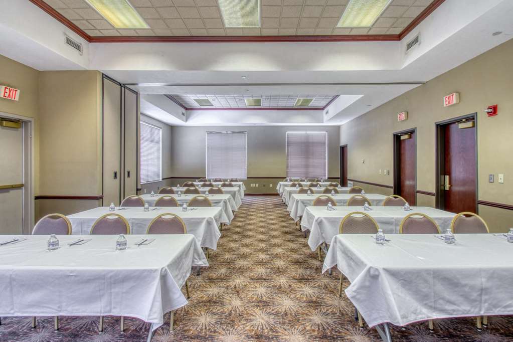 Comfort Suites Madison West Middleton - photo 53