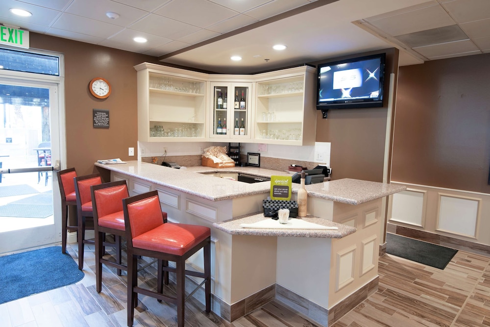 Hilton Garden Inn Redding - photo 49