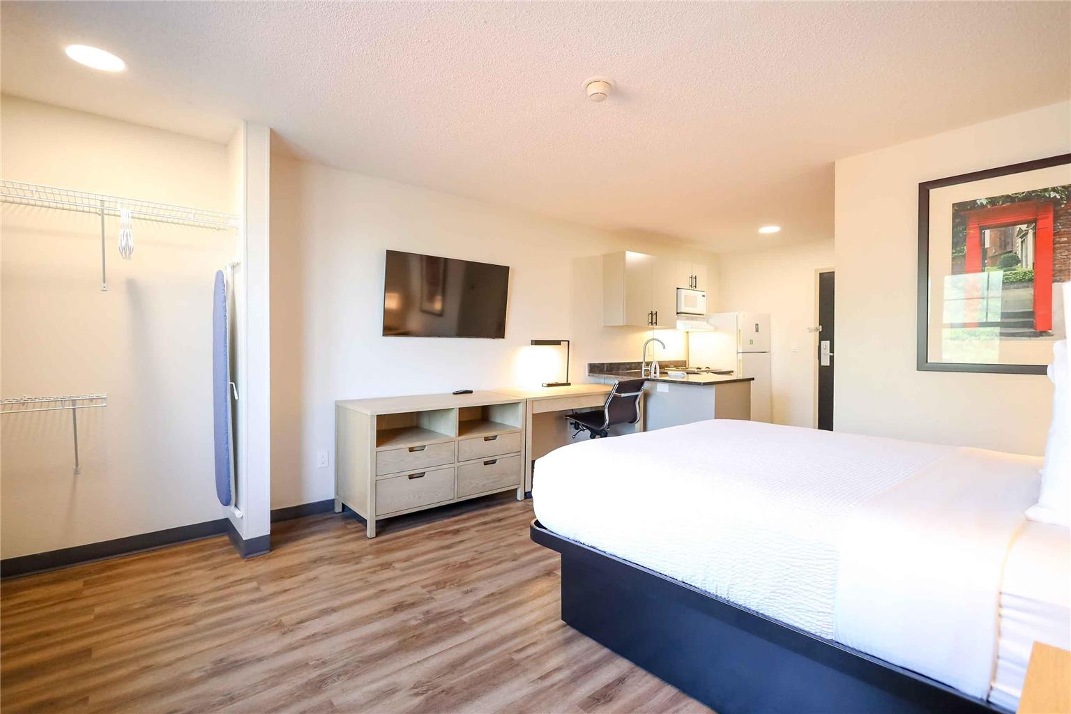 Extended Stay America Suites Cleveland Beachwood Orange Pl S - photo 11