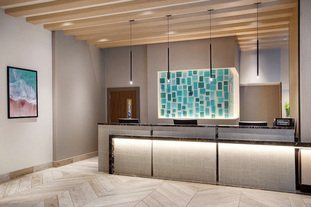 Embassy Suites by Hilton Tampa Downtown Convention Center - photo 7