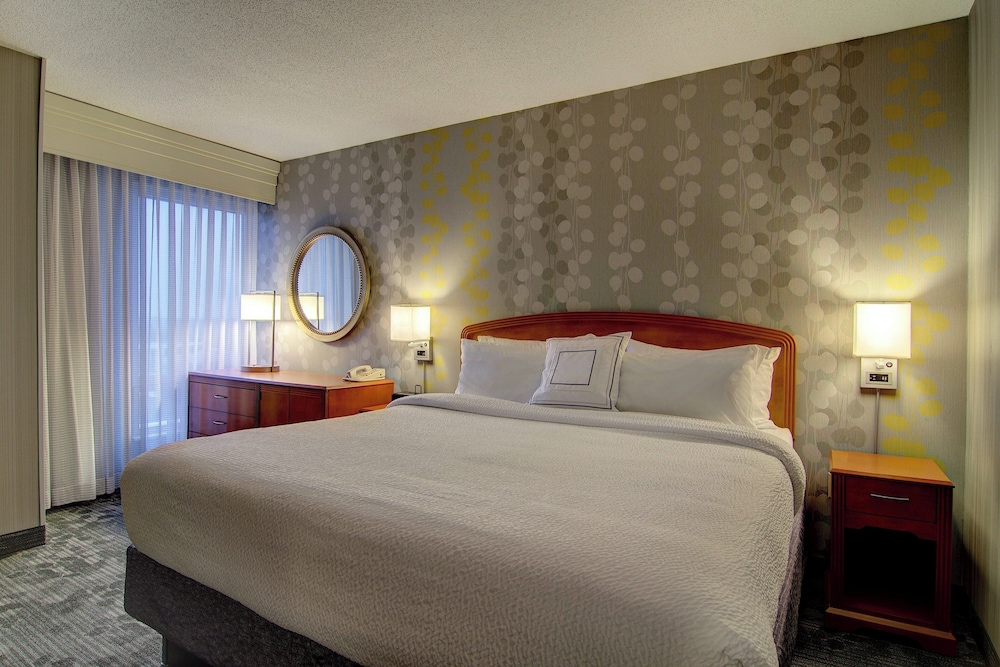 Courtyard by Marriott Tysons McLean - photo 10