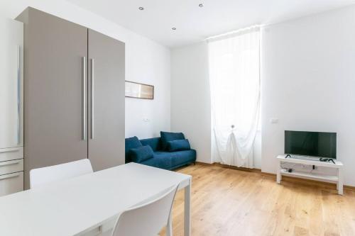 Cozy Apartment City Center Train Station — 4-Star Luxury Hotel in Trieste, Italy