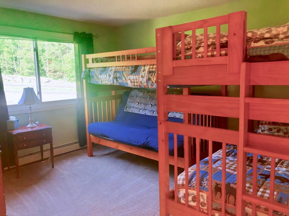 F3 Fairway Village Condo with great mountain views 8 minute walk from Omni Mount Washington Hotel - photo 22