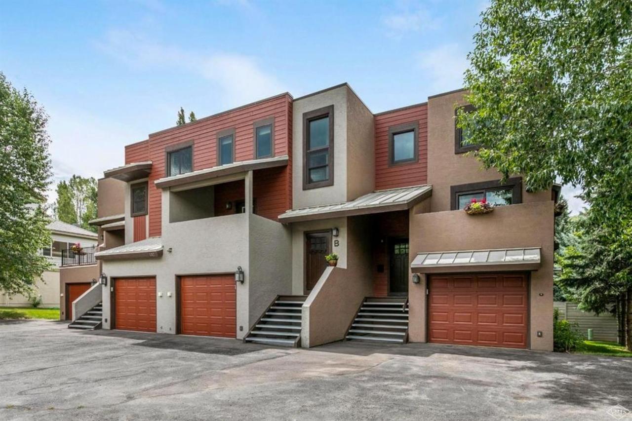 Altitude Escape in Avon, United States