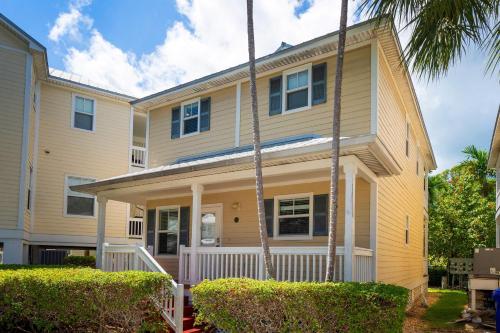 Coral Hammock Poolside Home — 4-Star Luxury Hotel in Key West, United States