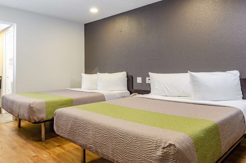 Studio 6 Fresno CA Extended Stay - photo 17