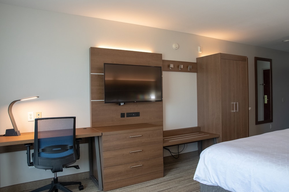 Holiday Inn Express Hotel & Suites Natchitoches by IHG - photo 9