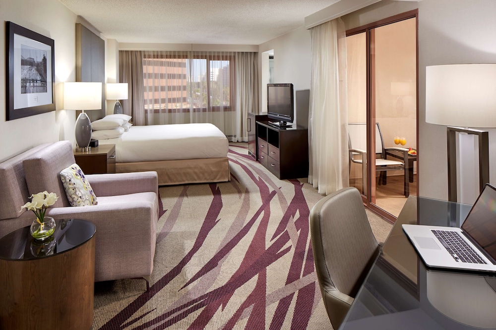 Hilton Long Beach Hotel - photo 17