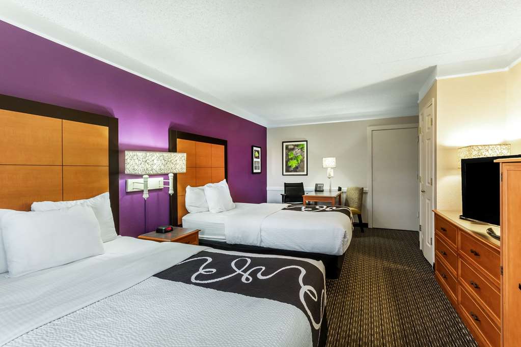 La Quinta Inn by Wyndham Odessa - photo 35