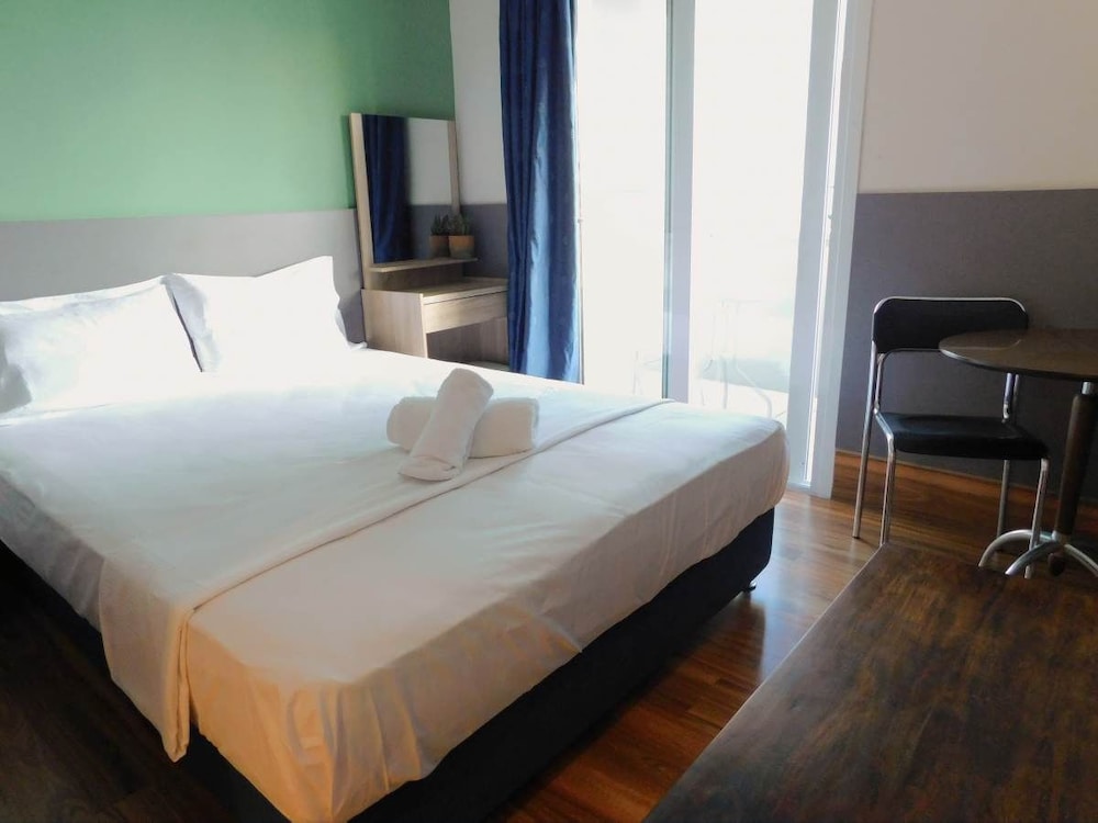 Apollon filoxenia in Korinthos, Greece