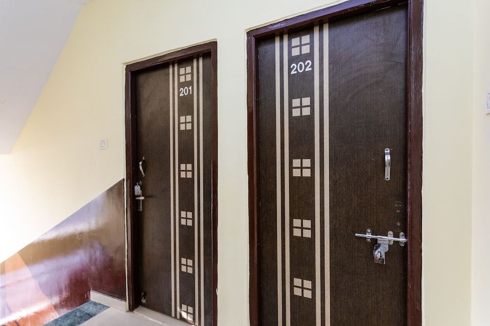 Oyo 29831 Hotel Harihar — Ujjain