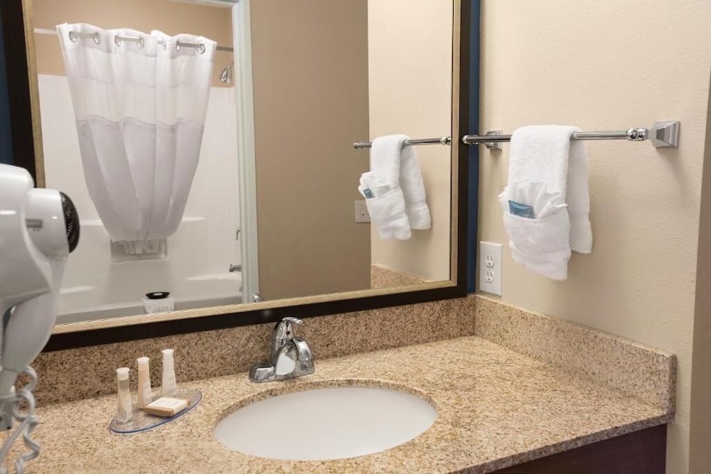 Baymont by Wyndham Odessa - photo 15