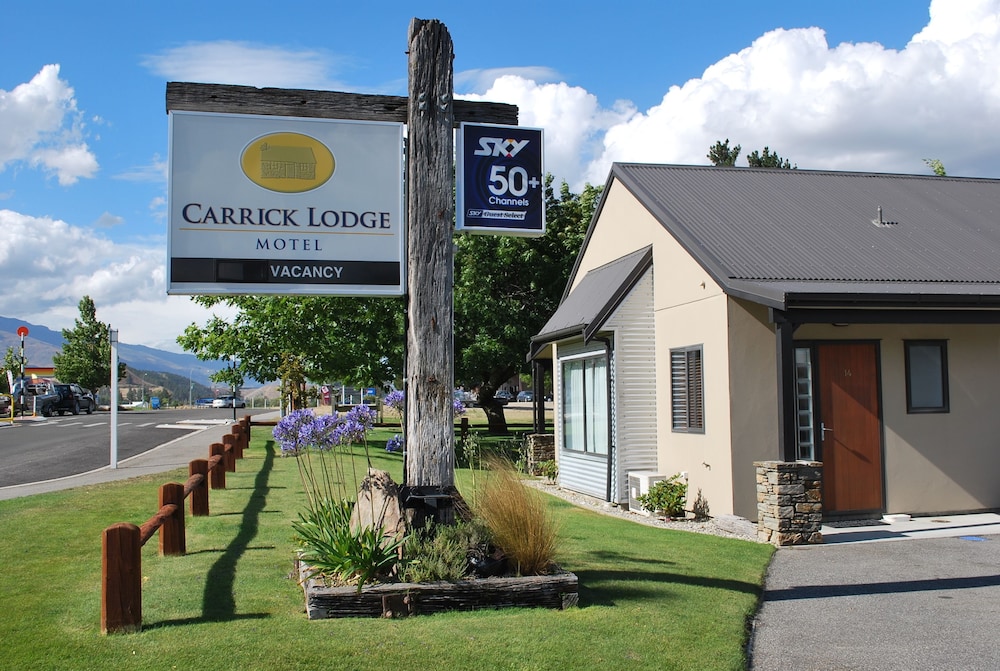 Carrick Lodge Motel — 4-Star Luxury Hotel in Cromwell, New Zealand
