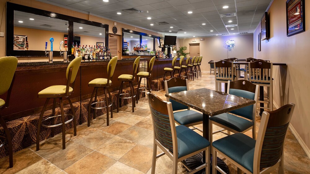 Best Western Crossroads Inn - photo 14