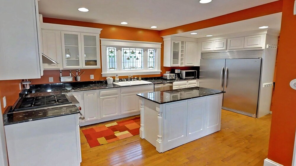 Linden Hills Luxury Charmer - photo 9