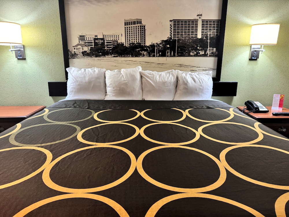 Super 8 by Wyndham Hattiesburg North University Area - photo 16