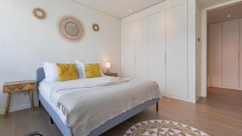 Prime Riverside 1BDR Apartment by LovelyStay — 4-Star Luxury Hotel in Lisbon, Portugal