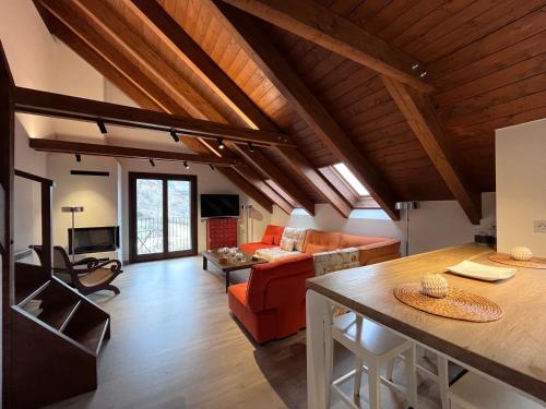 Check In Casas la Tuca in Benasque, Spain