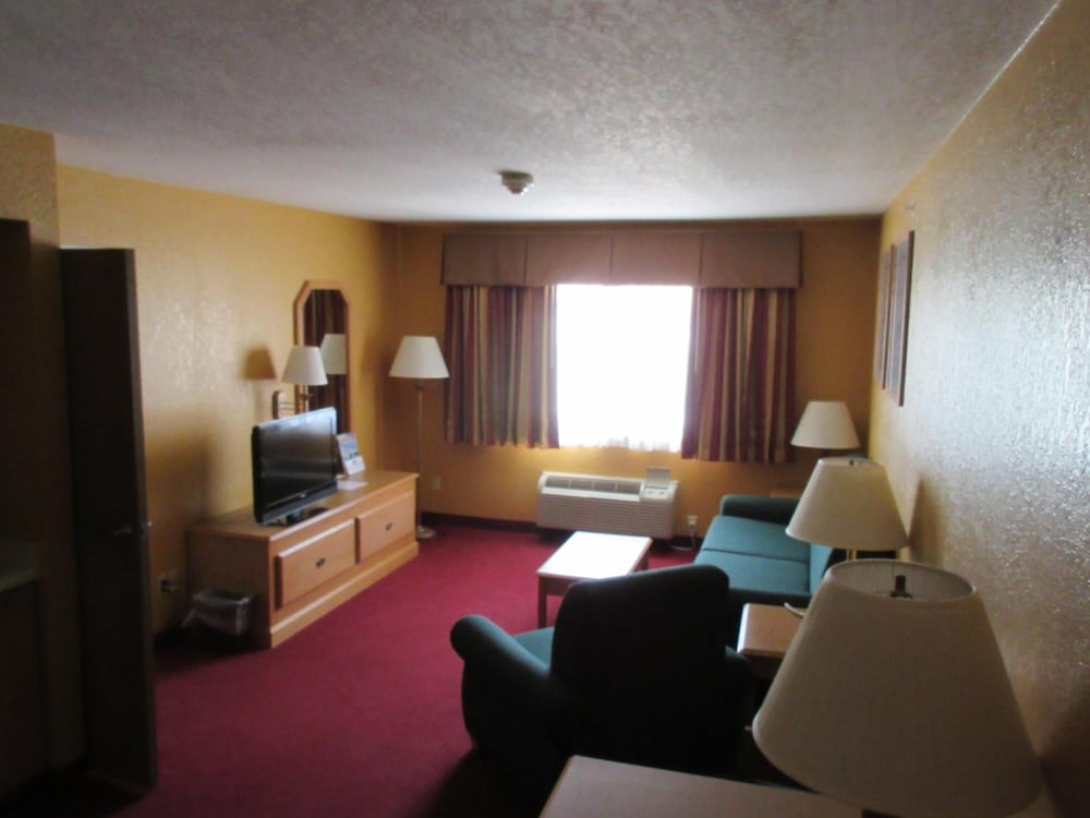 Parkfield Inn - photo 20
