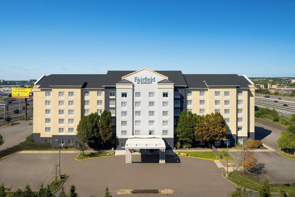 Fairfield Inn & Suites Newark Liberty International Airport in Newark, United States