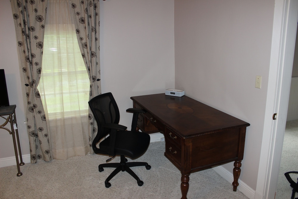 Huffman House - photo 3