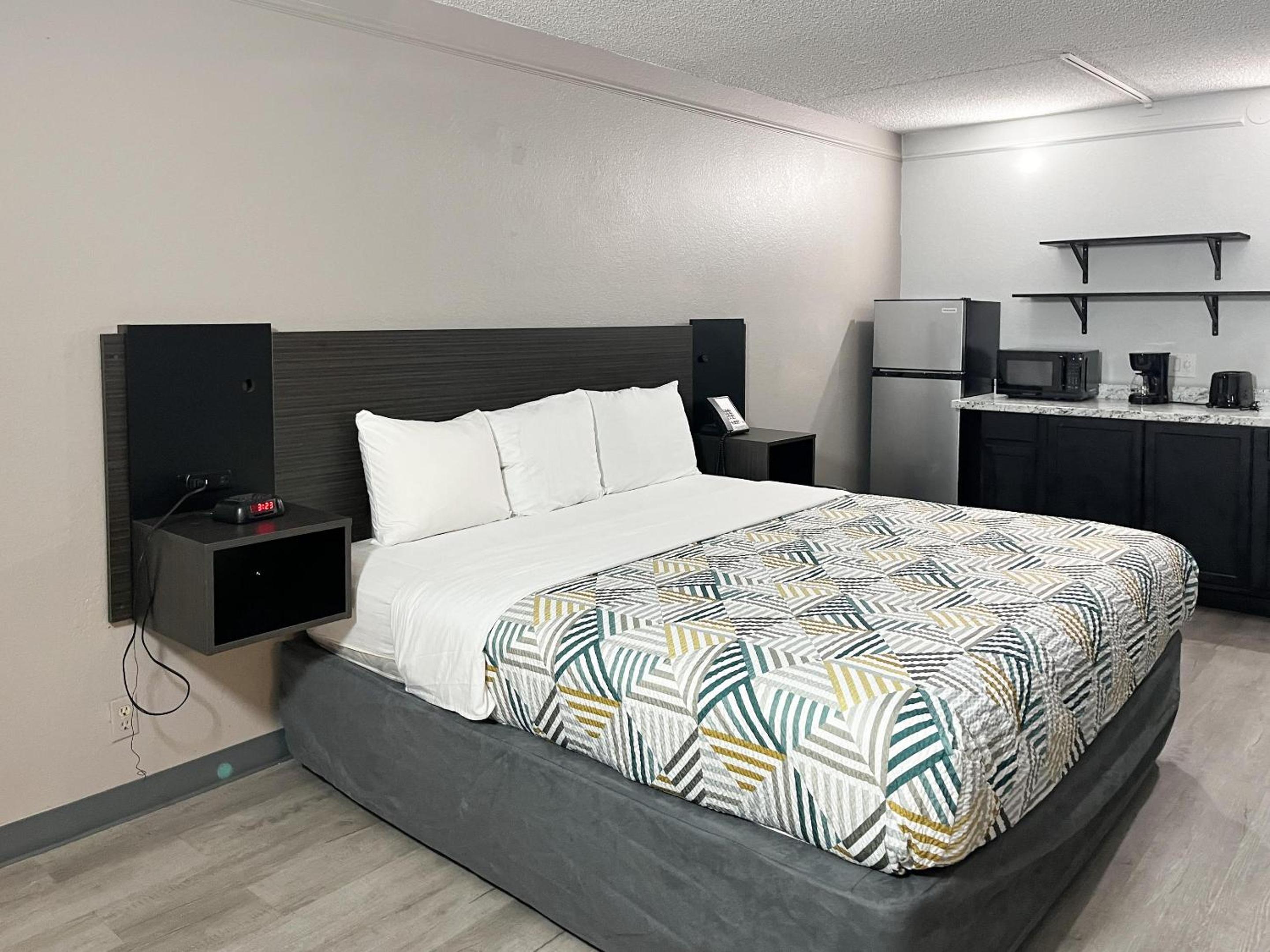 Studio 6 North Las Vegas NV - photo 10