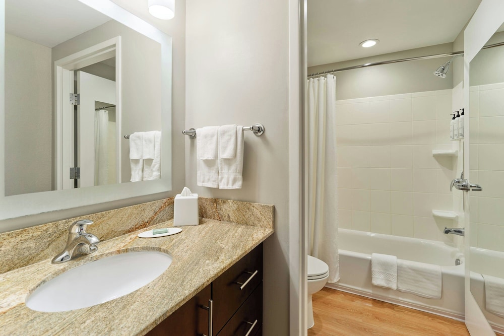 TownePlace Suites Orlando at FLAMINGO CROSSINGS Town Center Western Entrance - photo 18