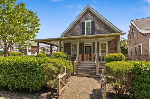 The Deckhouse by Seabrook Hospitality in Huntington Beach, United States