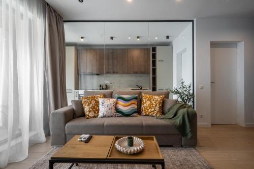 Bloom 1Bedroom Apt in Nusco City — 4-Star Luxury Hotel in Bucharest, Romania