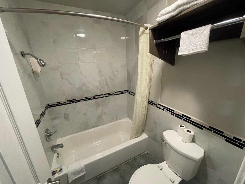 SimpleStay Suites Downtown San Bernardino - photo 15