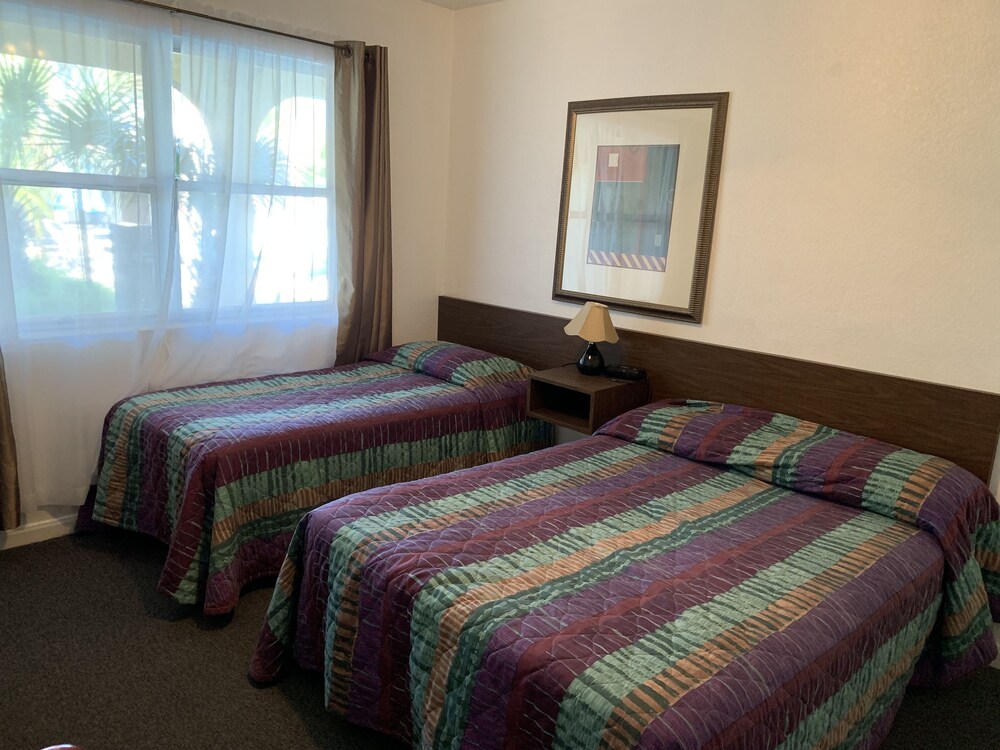 Echo Sails Motel - photo 37