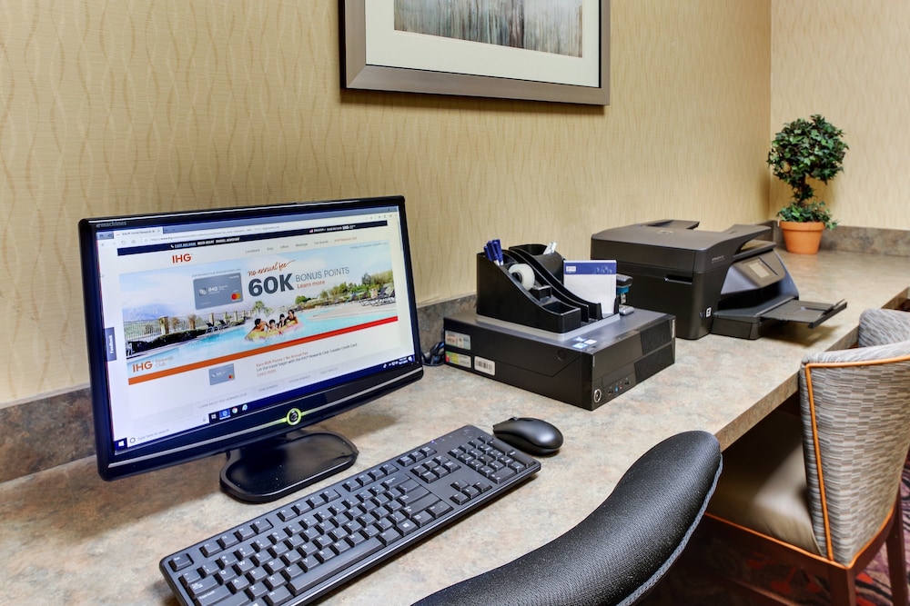 Holiday Inn Express Hotel & Suites Lancaster Lititz by IHG - photo 43