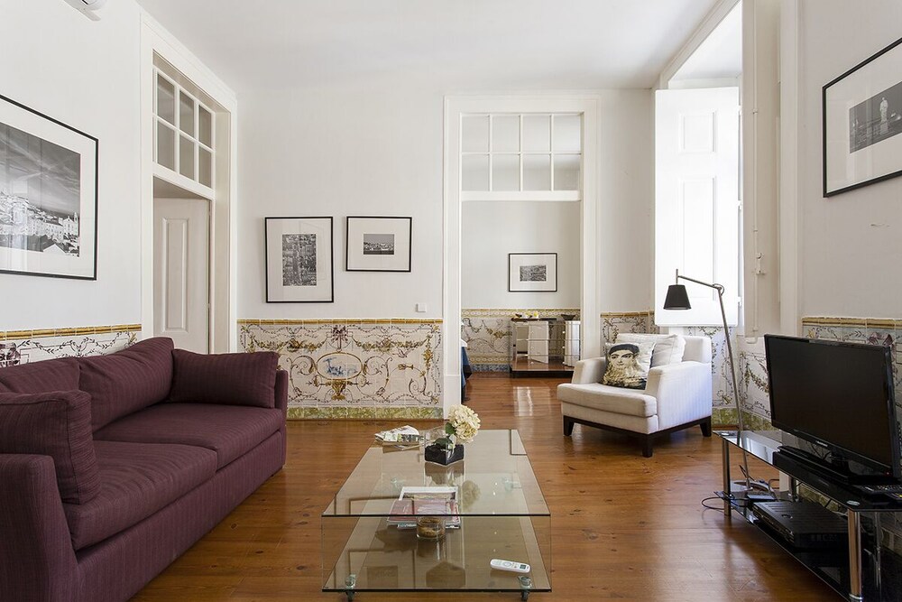 Lisbon Five Stars Apartments — 4-Star Luxury Hotel in Lisbon, Portugal