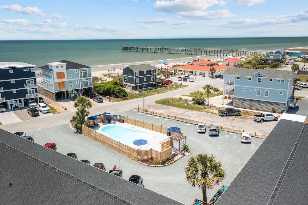The Beach House at Oak Island by Carolina Resorts - photo 32