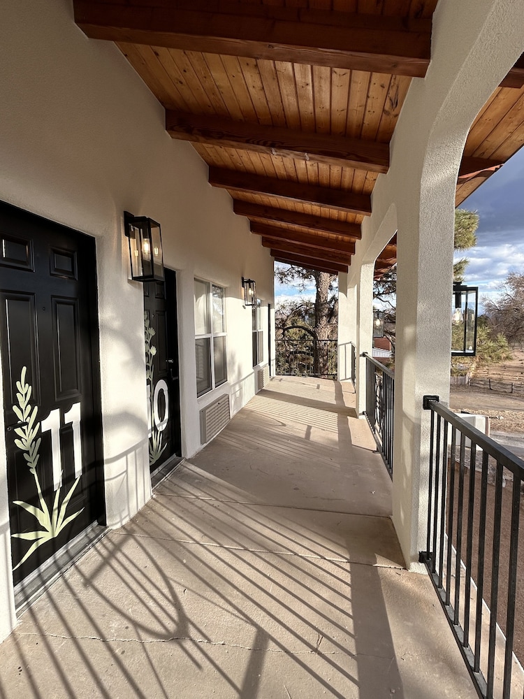 El Verde Inn - photo 37