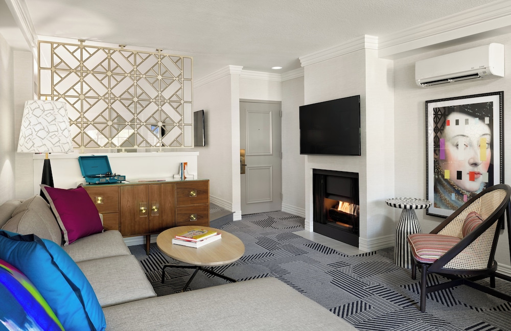 Le Parc at Melrose - photo 36