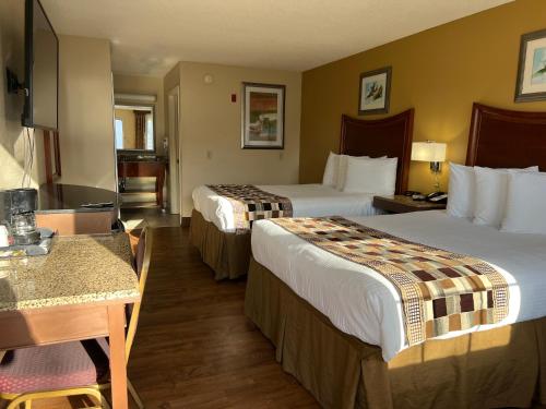 Atkinson Inn & Suites - photo 7