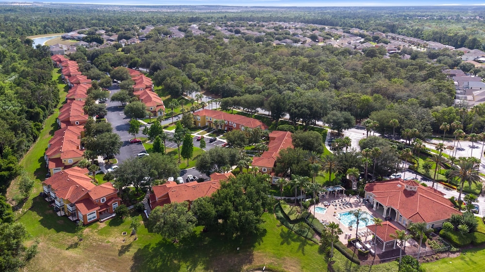 Minutes to Disney Boutique 3BR 2.5 Bath Coastal TH - photo 34