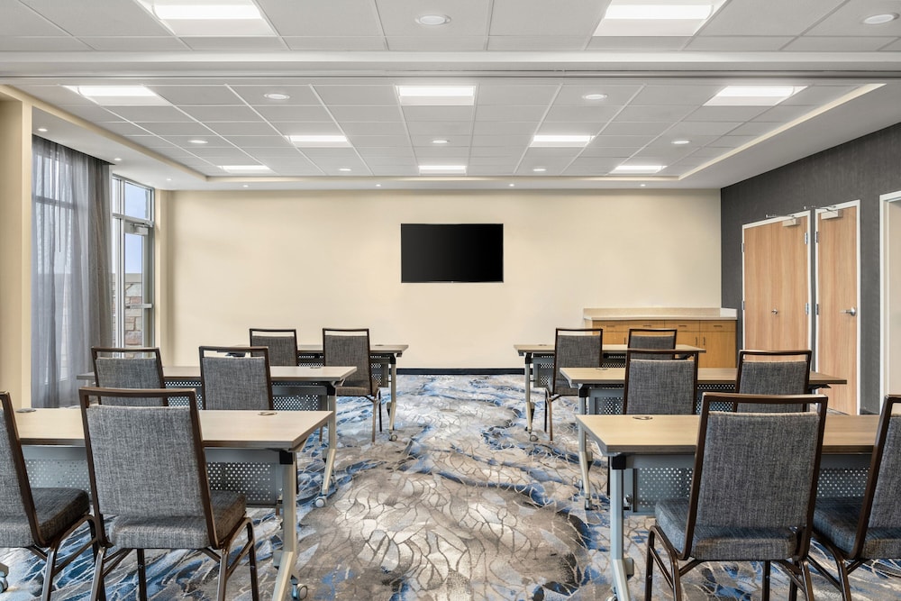 Fairfield by Marriott Inn & Suites Baraboo - photo 27