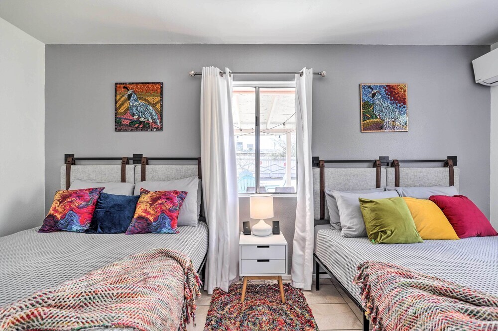 Cali Desert Oasis with Hot Tub and Mtn Views in Twentynine Palms, United States