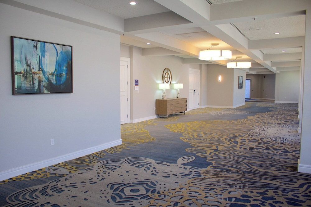 Southbank Hotel by Marriott Jacksonville Riverwalk - photo 38
