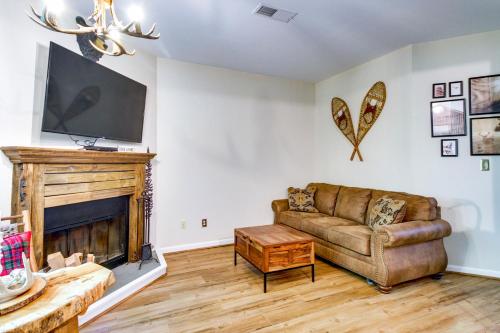 Wintergreen Resort Condo with Deck 0 3 Mi to Slopes - photo 5