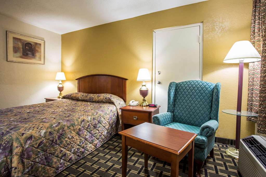 Econo Lodge Salisbury South - photo 14