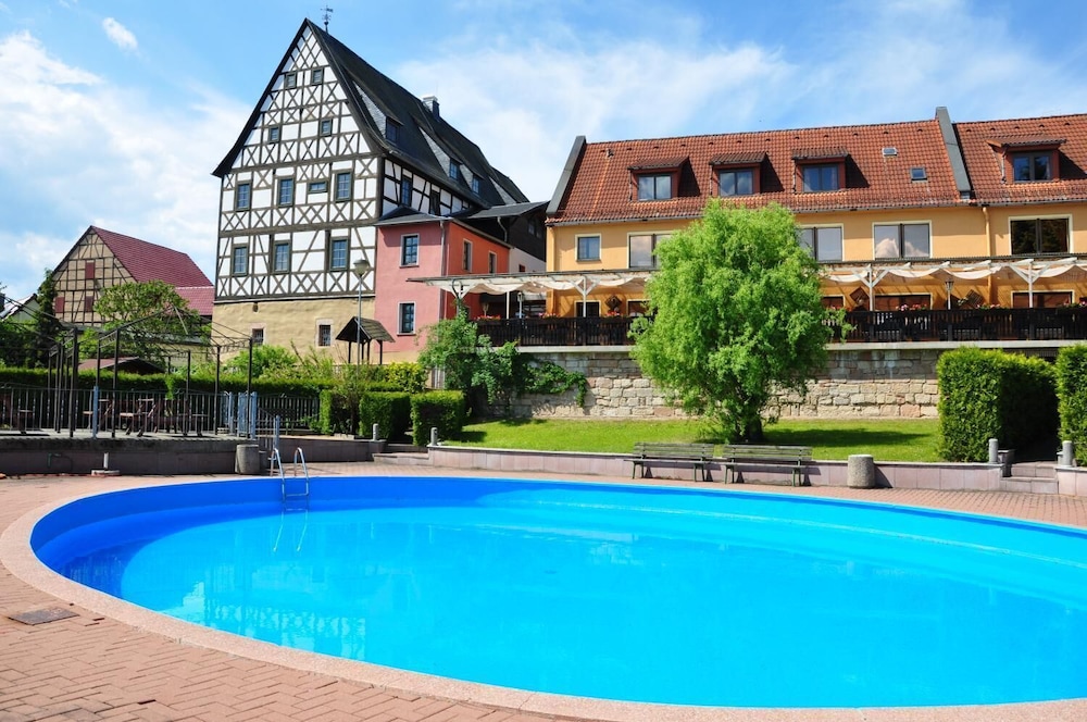 Landhotel Edelhof — hotel in Kolkwitz