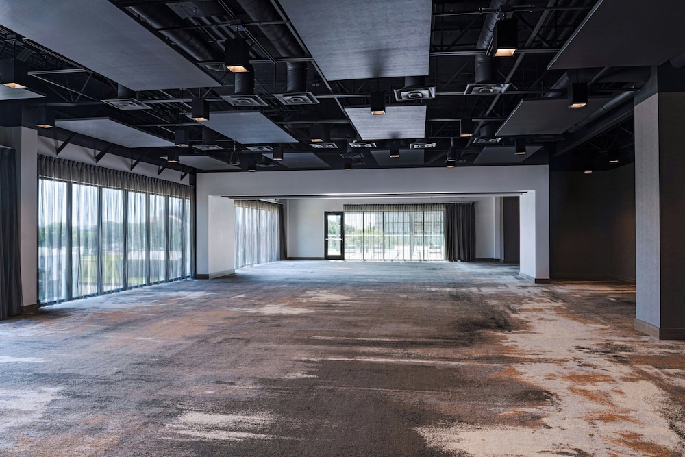AC Hotel Waco Downtown - photo 42