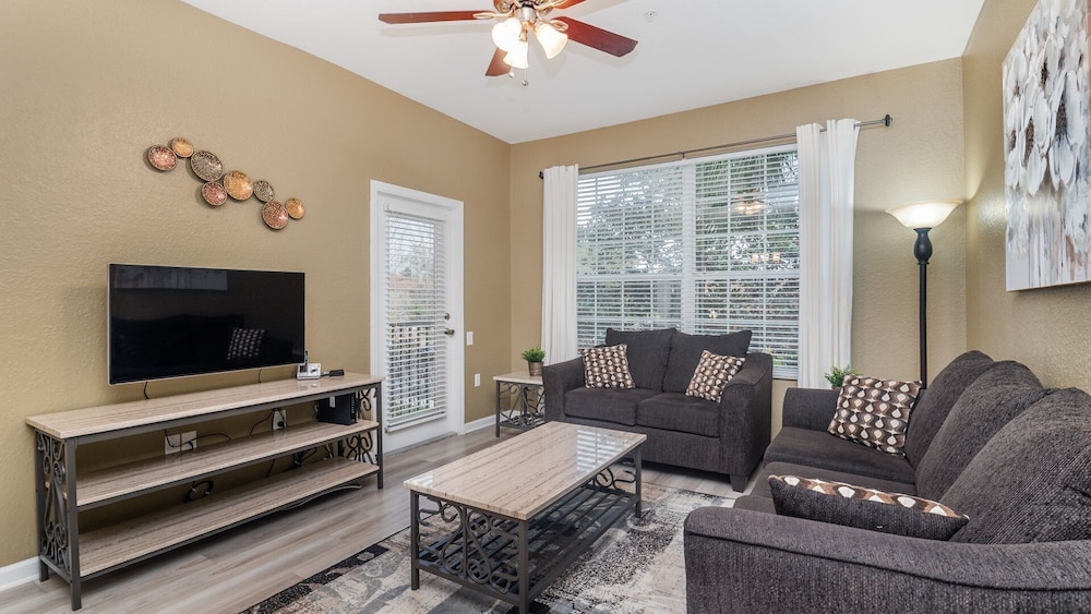 2821 Almaton Loop Unit 204 - photo 8